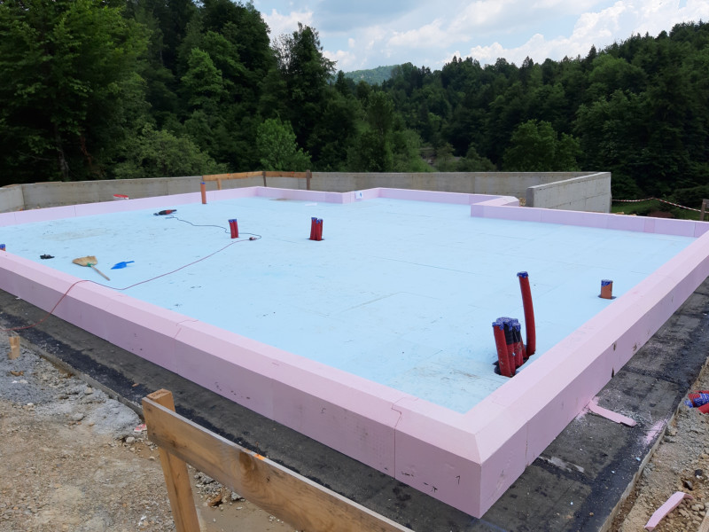 JUBHome BASE blizu Kamnika